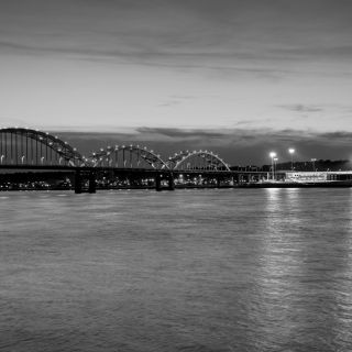 link image to Resources